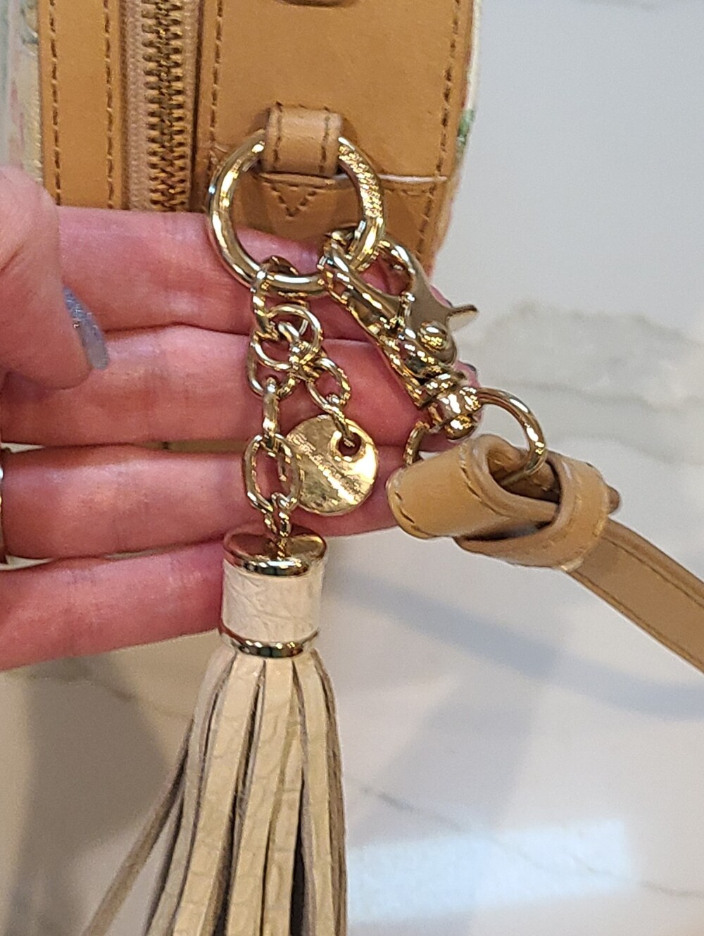 Brahmin Lane Multi Pompano Pineapple Round Crossbody Bag EUC - Picture 7 of 14